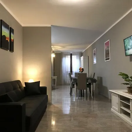 Anfite Castelletto פסקיארה דל גארדה
