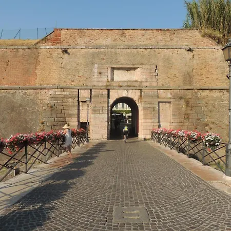 Anfite Castelletto * Peschiera del Garda